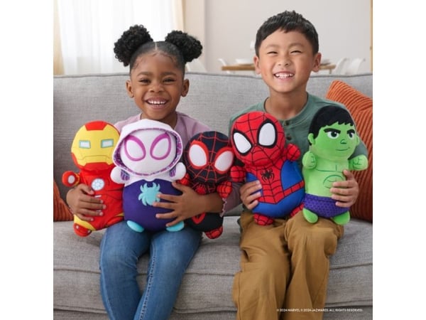SPIDEY HUGMEES 25 cm ASS - assorterad