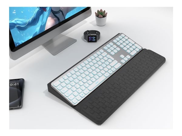DELTACO - Wrist pad with integrated keyboard stand - ergonomic - svart