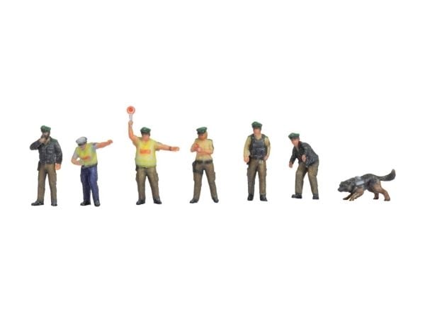 NOCH N Poliser, grön uniform Målad, stående NOCH N Poliser, grön uniform Målad, stående