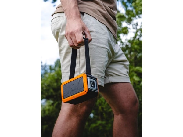 Xtorm XR204, 40000 mAh, Quick Charge 3.0, musta, Oranssi