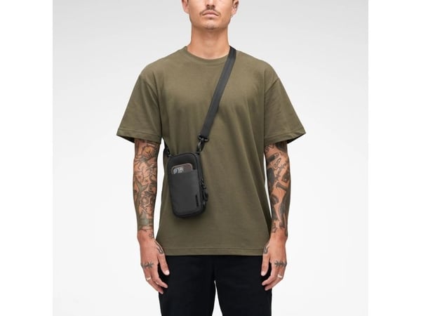 Incase INCO400721-BLK, Gutt, Diagonalt hengende bag, Forlomme, Visittkort, Sort, Monokromatisk