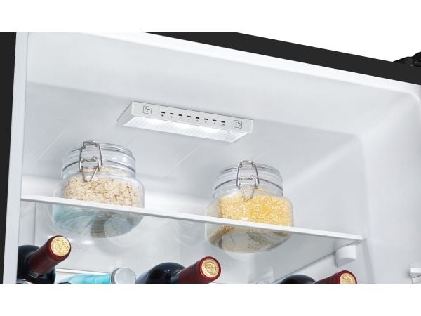 Hisense RB435N4BFE, 336 l, Ikke-frost (kjøleskap), SN-ST, 6 kg/24t, E, Sort