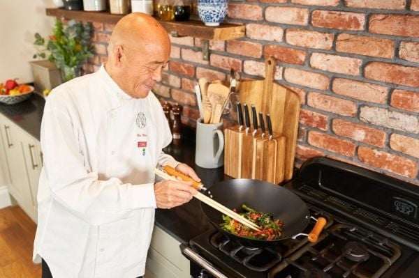 Ken Hom KH331051, Rund, Wok-/stekepanne, Sort, Kull stål, Metall, Keramisk, Gass, Halogen, Induksjon