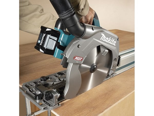 Makita XGT HS009GZ - Sirkelsag - trådløs - 235 mm - uten batteri - 40 V - SOLO