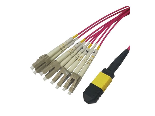 DELTACO - Utgangsforgreningskabel - MPO-12/UPC multimodus (hunn) til LC/UPC-multimodus (hann) - 15 m - fiberoptisk - dupleks - OM4 - halogenfri - rød