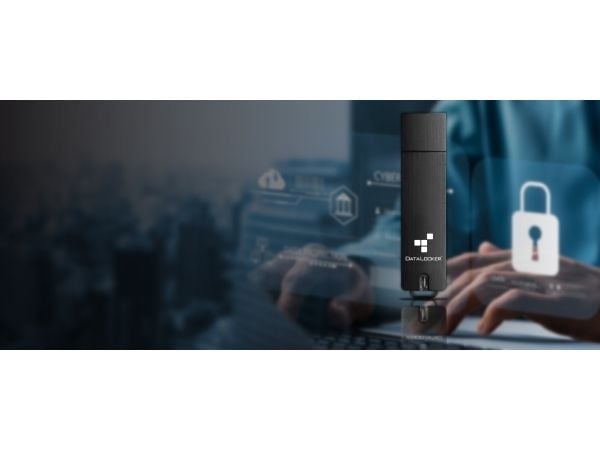 DataLocker Sentry 5 - USB-flashstasjon - kryptert - FIPS 140-2 Level 3 - 8 GB - USB 3.2 Gen 1 - TAA-samsvar