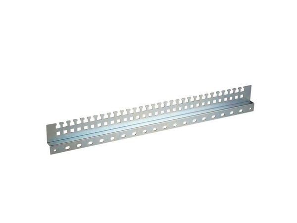 Kabelklemmelist, L=900 mm for dybde 1000 mm Kabelklemmelist for sidemontering på 48,30 cm (19") profilene For ryddig legging og strekkavlastning av...