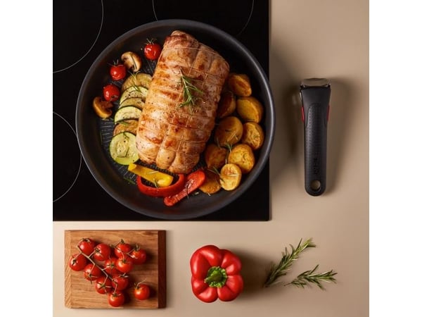 Tefal L3970402, All-bruk panne, Svart, Aluminium, Titan, Thermo-Spot, Keramisk, Elektrisk, Gass, Halogen, Induksjon, Forseglet Plate