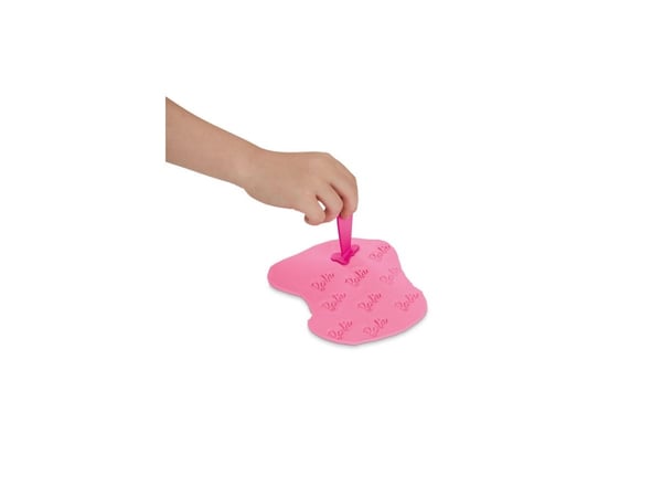 Play-Doh Barbie Designer Dolls - Hearts & Hair