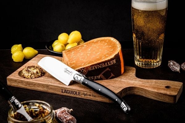 LAGUIOLE Cheese knife Santoku Laguiole with serving board SET 2 SdV