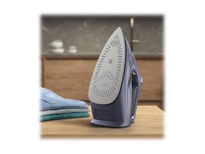Electrolux Refine 600 E6SI1-4MN - Dampstrykejern med automatisk slukking - såleplate: GLISSIUM 175 - 2500 W - disig marineblå