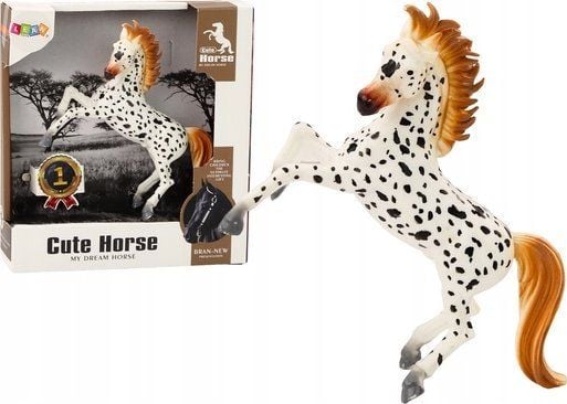 Figur LeanToys hvit hoppe/ponni med prikker, stående i stall/gård