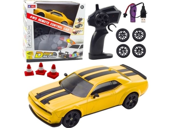 LeanToys sport-RC-bil for drift – utskiftbare hjul, fjernstyrt 4WD gul