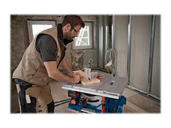 Bosch GTS 18V-216 Professional - Bordsag - trådløs - 216 mm - uten batteri - 18 V - SOLO