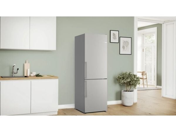 Bosch KGN36VIBT Series 4 frittstående kjøl- og fryseskap