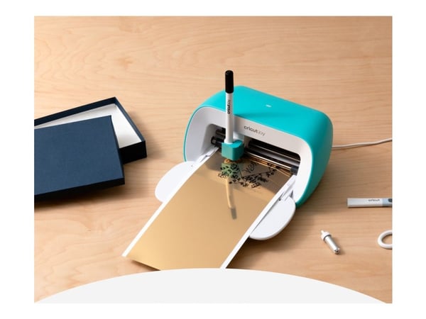 Cricut Joy Smart Label – Harrastustarvikkeet – 14 x 33 cm – 4 arkkia – kulta – pysyvä – vinyyli