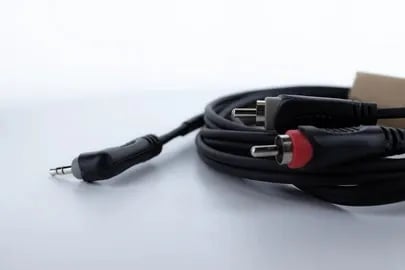 Cordial 14858, 3.5mm, Hankjønn, 2 x RCA, Hankjønn, 1 m, Svart