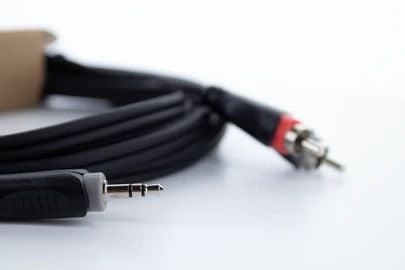 Cordial 14856, 3.5mm, Hankjønn, 2 x RCA, Hankjønn, 3 m, Svart, Grå, Rød