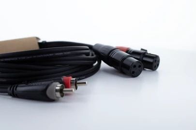 Cordial 14851, 2 x XLR (3-pin), Hunkjønn, 2 x RCA, Hankjønn, 1 m, Svart