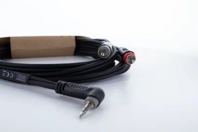 Cordial 14859, 3.5mm, Hankjønn, 2 x RCA, Hankjønn, 1,5 m, Svart