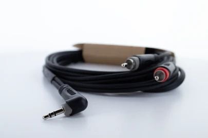 Cordial 14859, 3.5mm, Hankjønn, 2 x RCA, Hankjønn, 1,5 m, Svart