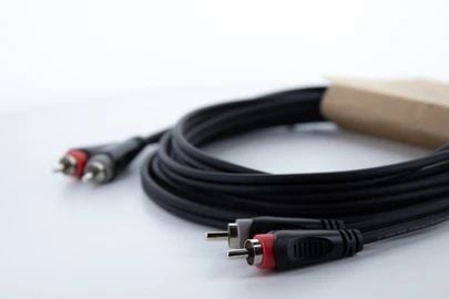 Cordial 14838, 2 x RCA, Hankjønn, 2 x RCA, Hankjønn, 6 m, Svart, Rød