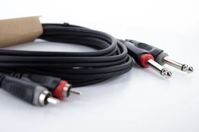 Cordial 14840, 2 x 6.35mm, Hankjønn, 2 x RCA, Hankjønn, 1,5 m, Svart, Rød