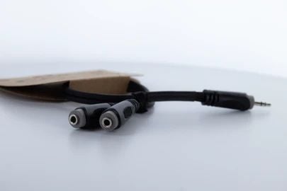 Cordial EY 0.3 WYY, 3.5mm, Hankjønn, 2 x 3.5mm, Hunkjønn, 0,3 m, Svart