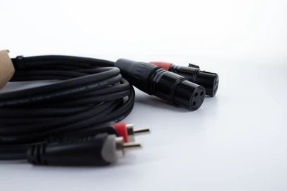 Cordial 14852, 2 x XLR (3-pin), Hunkjønn, 2 x RCA, Hankjønn, 1,5 m, Svart