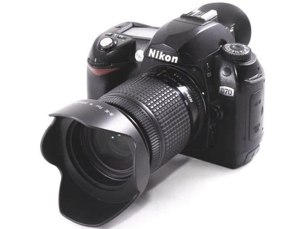 Massa objektivhette Tulipan 67 mm gjenger Massa objektivhette Tulipan 67 mm gjenger