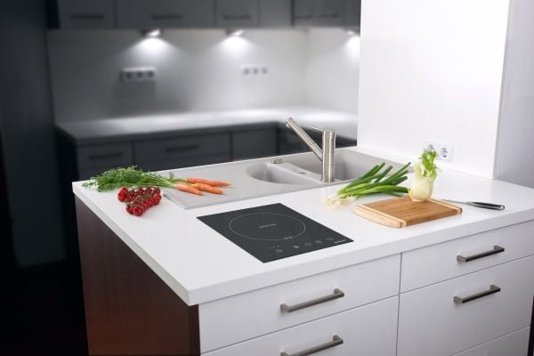 Steba IK 60 E - Induktionsvärmeplatta - 2 kW - svart
