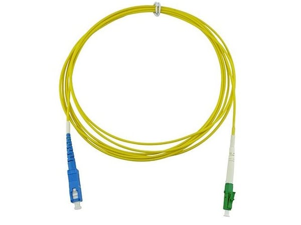 BlueOptics© Simplex fiberoptisk patchkabel, LC-APC/SC-UPC blå, 25 meter, enkeltmodus E9/125µm, G.657.A1, OS2, inngangsdempning: mindre enn 0,2dB, m...