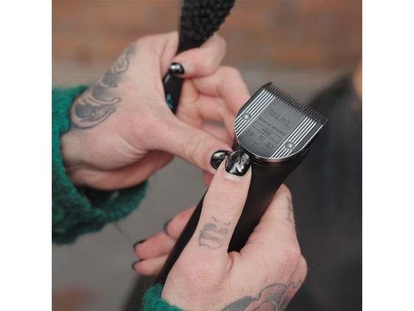 Wahl ChromStyle hårtrimmer svart