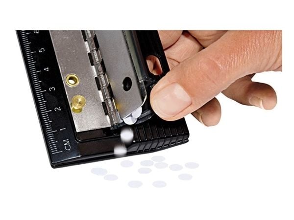 WEDO hullstanser Business, 4 hull, sort stansekapasitet: 3 mm, laget av plast med metallskinne (67 9401)