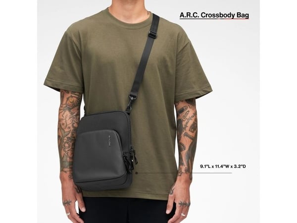 Incase INCO400719-BLK, Gutt/Jente, Diagonalt hengende bag, Glidelås, Sort, Monokromatisk, Sort