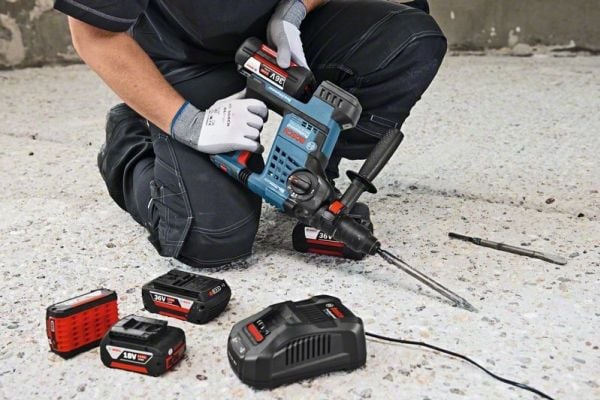 Bosch Starter set 2 x GBA 36V 6.0 Ah + GAL 3680 CV Professional, Batteri, Lithium-Ion (Li-Ion), 6 Ah, 36 V, Bosch, Sort, Rød
