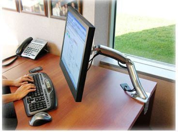 Ergotron bordfeste for skjerm opptil 30" MX Desk Monitor Arm (45-214-026)
