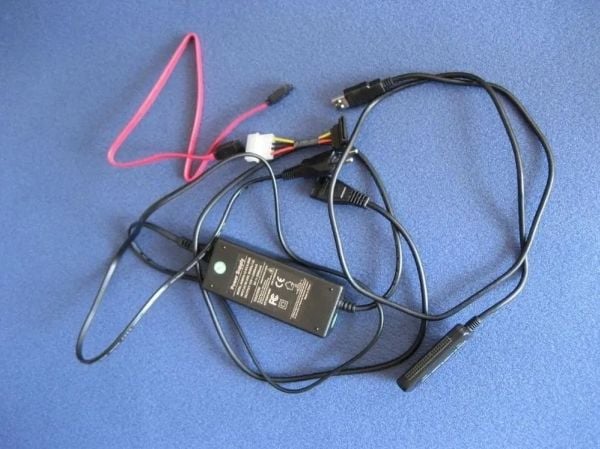 PremiumCord USB 2.0 - IDE + SATA-adapter med kabel og ekstra strøm - 296010320999