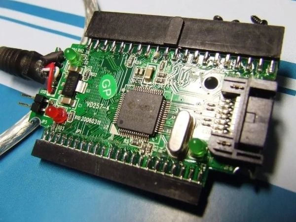 PremiumCord USB 2.0 - IDE + SATA-adapter med kabel og ekstra strøm - 296010320999