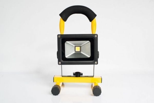 Volteno oppladbar LED-arbeidslampe på lite stativ 10W (VO0579)