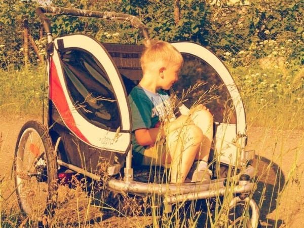 Guto Deluxe 2in1 punainen/valonharmaa pyöräperävaunu