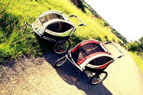 Guto Deluxe 2in1 punainen/valonharmaa pyöräperävaunu