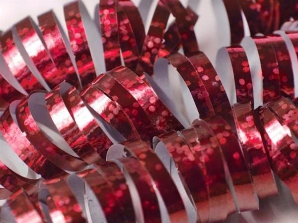 Party Deco serpentiner holografiske, røde, 3,8m, 18 stk. universell
