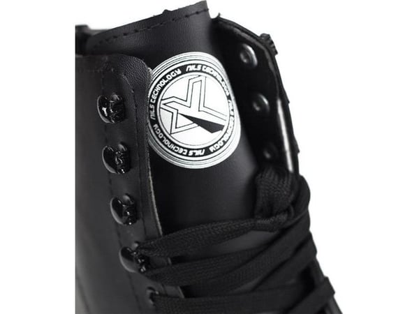 Nils Extreme Wrotki NQ8400S sort r. 40