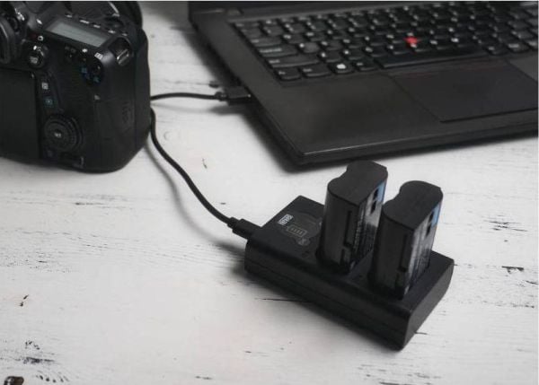 Newell-lader til kamera - Newell dobbeltlader DL-USB-C for AB1-batterier til Osmo Action