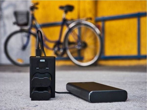 Newell-lader til kamera - Newell dobbeltlader DL-USB-C for AB1-batterier til Osmo Action