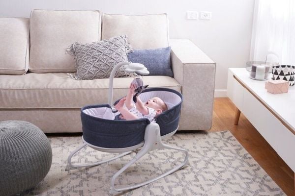 Tiny Love monikäyttöinen syöttötuoli ja keinutuoli 3in1 - denimi