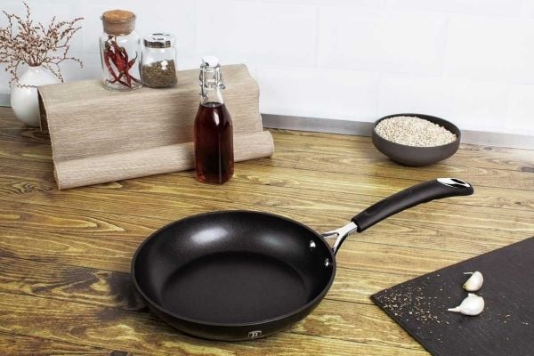 Berlinger Haus grytesett 15 deler BERLINGER HAUS BLACK PROFESSIONAL LINE BH-6129