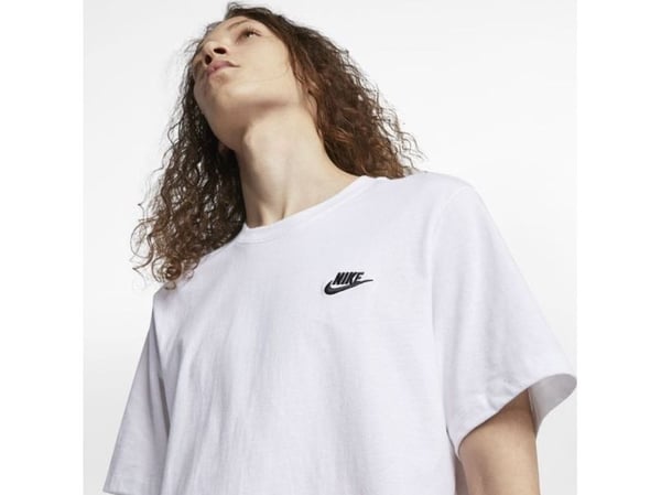 Nike Sportswear Club t-skjorte AR4997-101