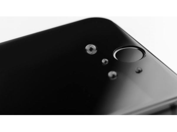 Moshi AirFoil Pro Apple iPhone SE 2020/8 hybridilasi (musta kehys)